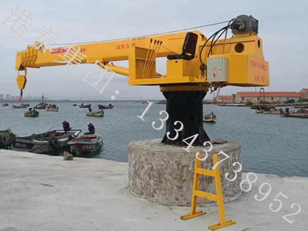 福建漳州船用起重機公司船用起重機用途廣泛