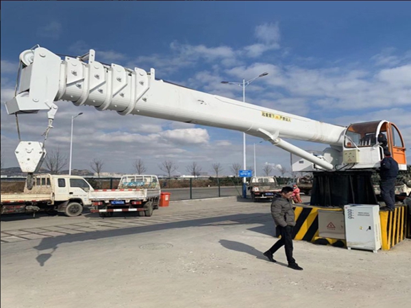 山東青島船用起重機公司船用起重機支持認證