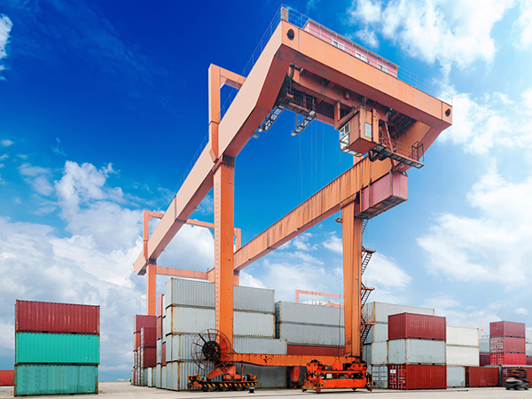 重慶集裝箱門式起重機廠家集裝箱門式起重機工作級別高