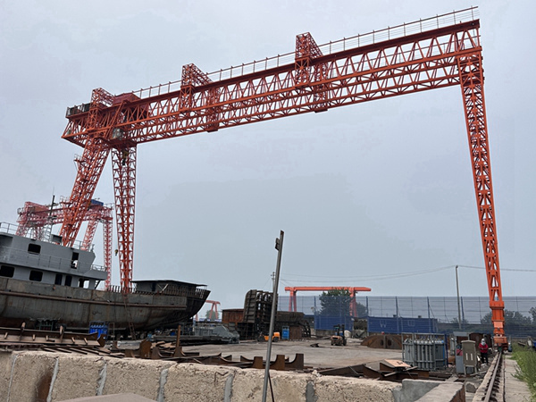 福建泉州造船門式起重機廠家造船門式起重機大跨度作業(yè)范圍