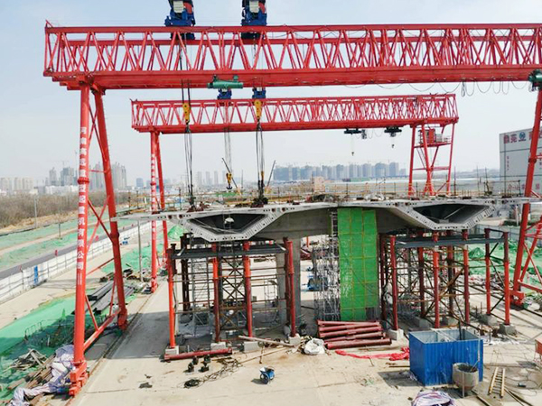 兩臺(tái)100/10T-24M-9M現(xiàn)貨河北邯鄲龍門(mén)吊出租