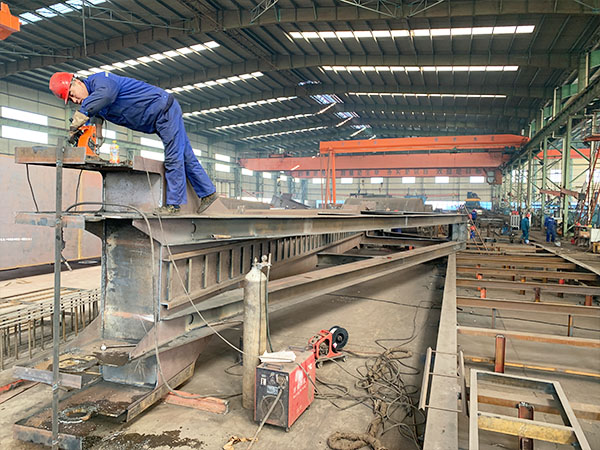 廣東江門行車行吊廠家抓斗起重機(jī)銷售