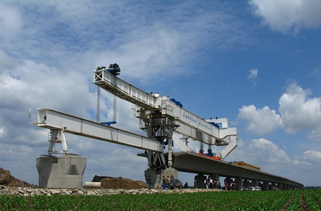 架橋機(jī)廠家，架橋機(jī)出租，架橋機(jī)銷售