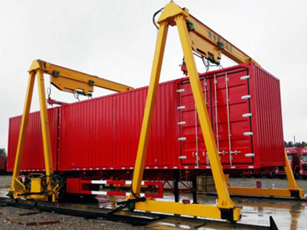 福建廈門400噸集裝箱起重機(jī)廠家?guī)私獗Ｗo(hù)裝