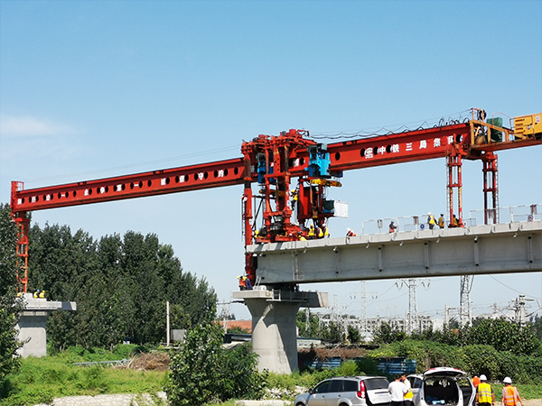山西河津架橋機(jī)出租公司120噸箱梁架橋機(jī)租賃價