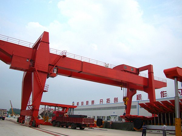 四川資陽龍門吊電動機銷售