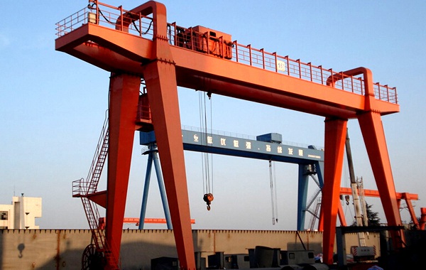 江蘇無錫集裝箱起重機廠家介紹規(guī)范操作要點