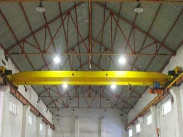 云南玉溪行車(chē)行吊廠(chǎng)家分析出現(xiàn)變形原因