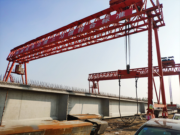 甘肅酒泉龍門吊廠家解決設備銹蝕