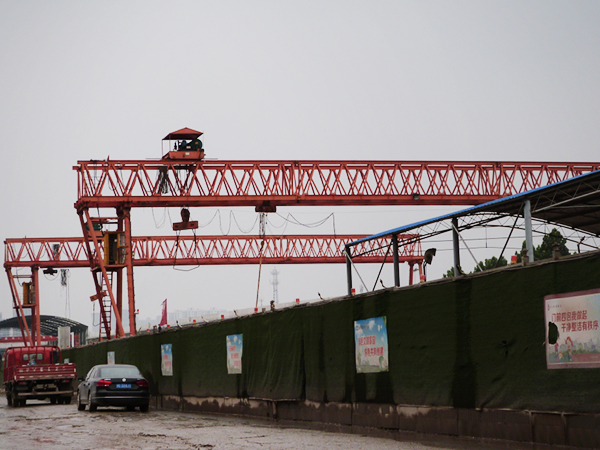 安徽淮北龍門吊廠家制動電磁鐵的構造