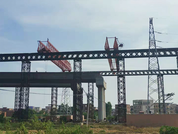 山東日照龍門吊廠家電機(jī)的溫度