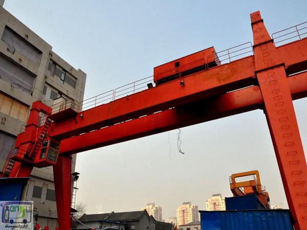 廣東清遠地鐵專業起重機廠家起重機可出租